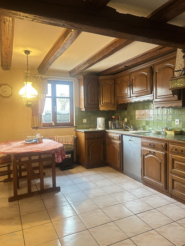 Maison - 196 m² - 6 pièces