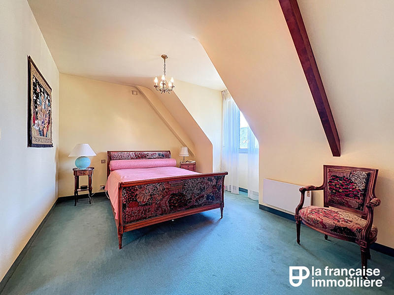 Maison - 117 m² - 6 pièces