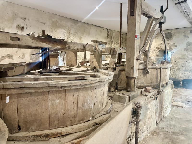 Maison ancienne - 223 m² - 10 pièces