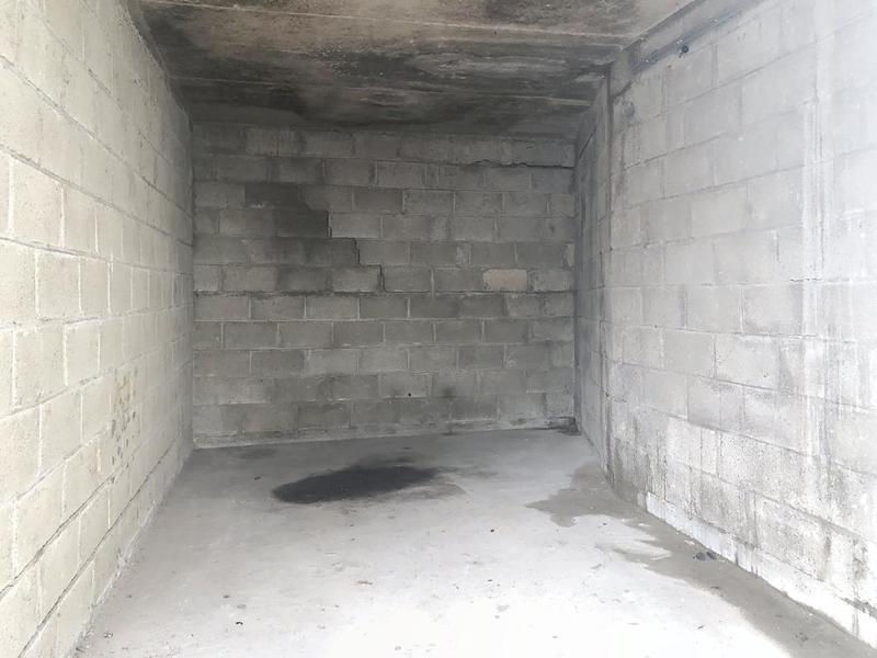 Parking / Garage - 14 m²