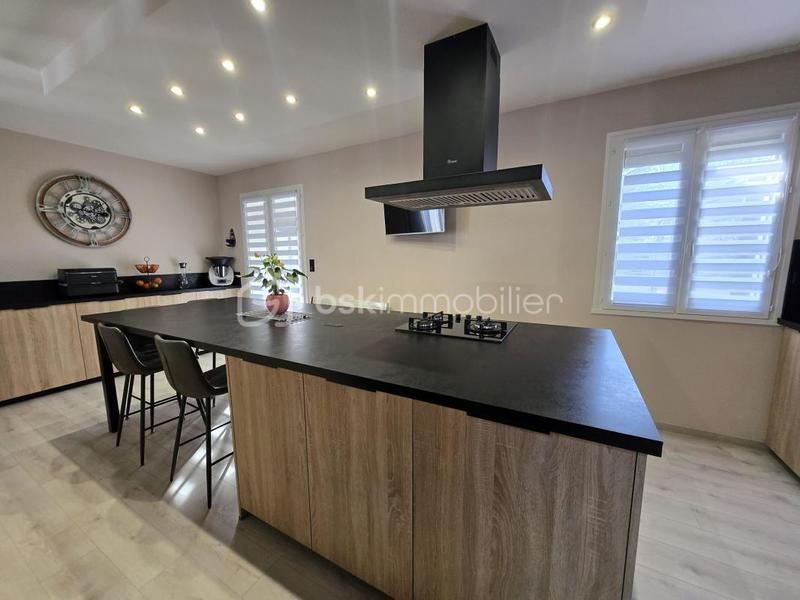 Pavillon - 135 m² - 6 pièces