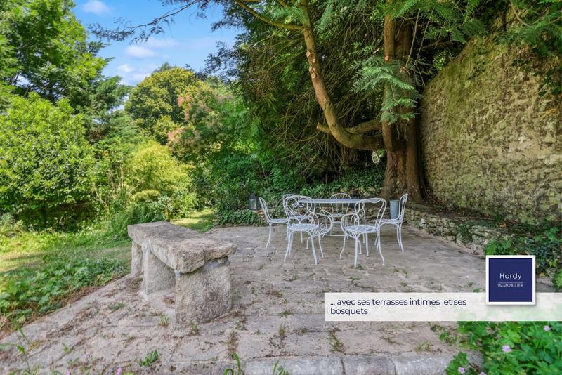 Maison ancienne - 221 m² - 9 pièces