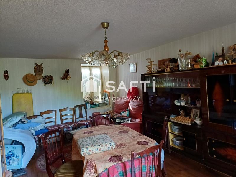 Maison - 90 m² - 5 pièces