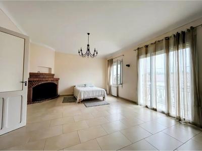 Maison - 150 m² - 4 pièces