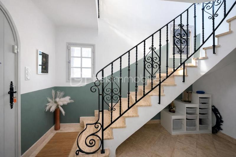 Maison - 160 m² - 6 pièces