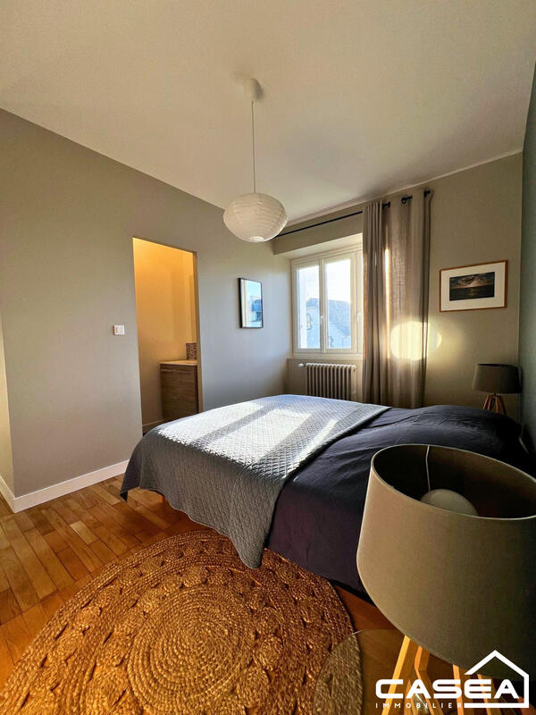 Maison ancienne - 167 m² - 7 pièces