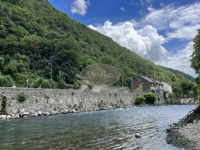 Maison - 237 m² - 6 pièces