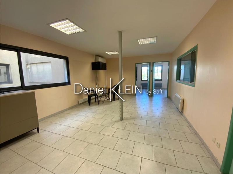 Bureau - 68 m² - 5 pièces