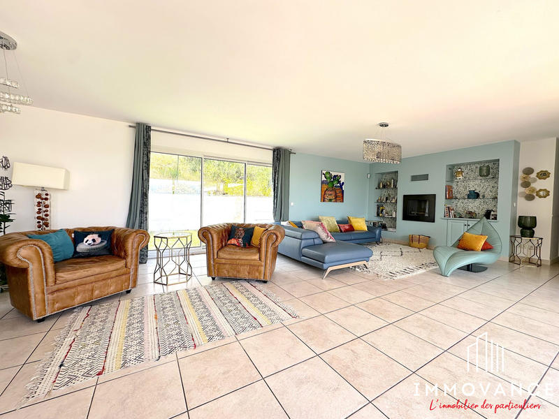 Villa - 180 m² - 6 pièces