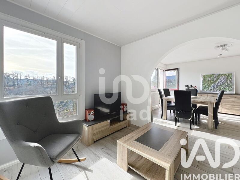 Appartement - 92 m² - 5 pièces