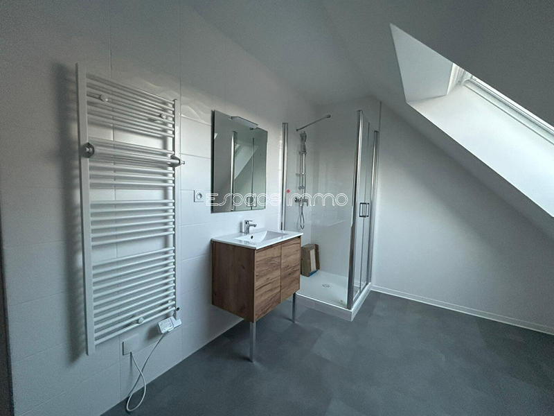 Maison - 84 m² - 4 pièces