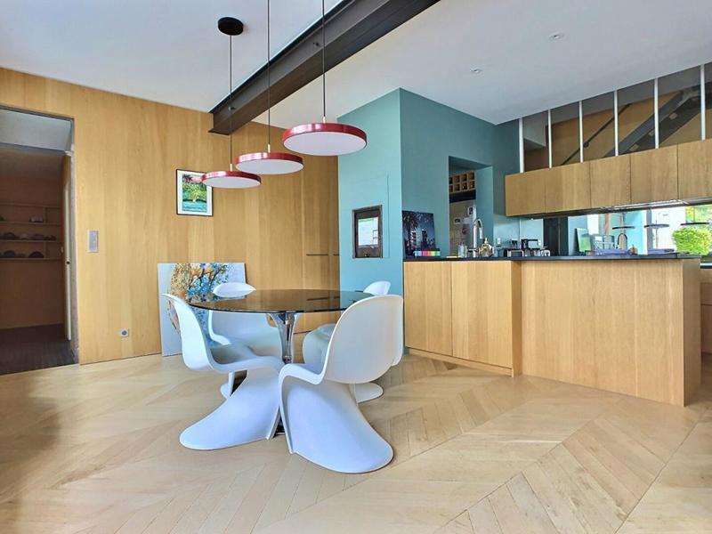 Maison - 230 m² - 6 pièces