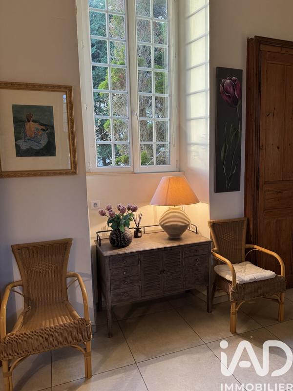 Maison - 215 m² - 7 pièces