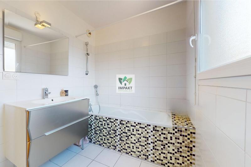 Duplex - 85 m² - 5 pièces