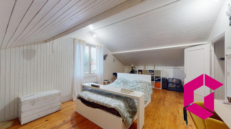 Maison - 140 m² - 4 pièces