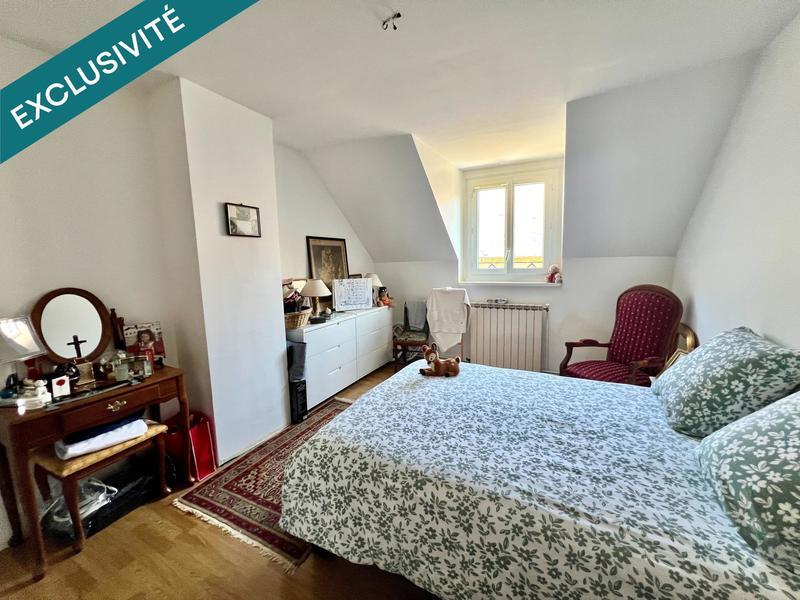 Maison - 180 m² - 6 pièces