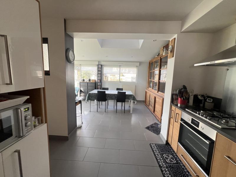 Maison - 90 m² - 6 pièces