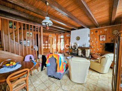 Maison - 85 m² - 5 pièces