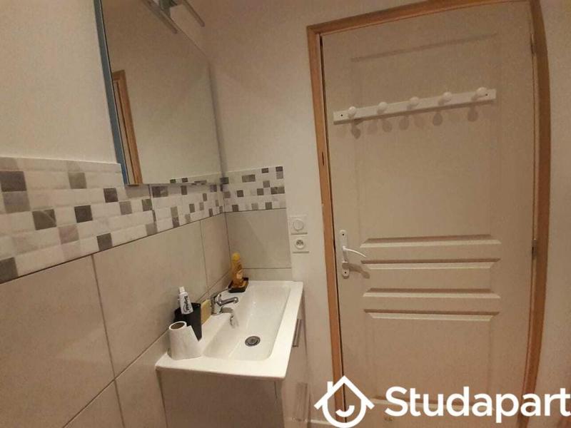 Chambre - 13 m² - 1 pièce