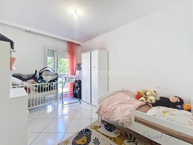 Appartement - 76 m² - 4 pièces