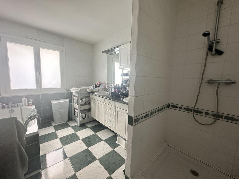 Maison - 125 m² - 7 pièces