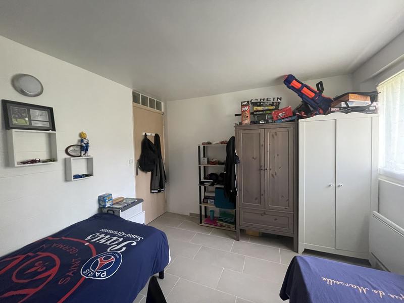 Appartement - 90 m² - 4 pièces