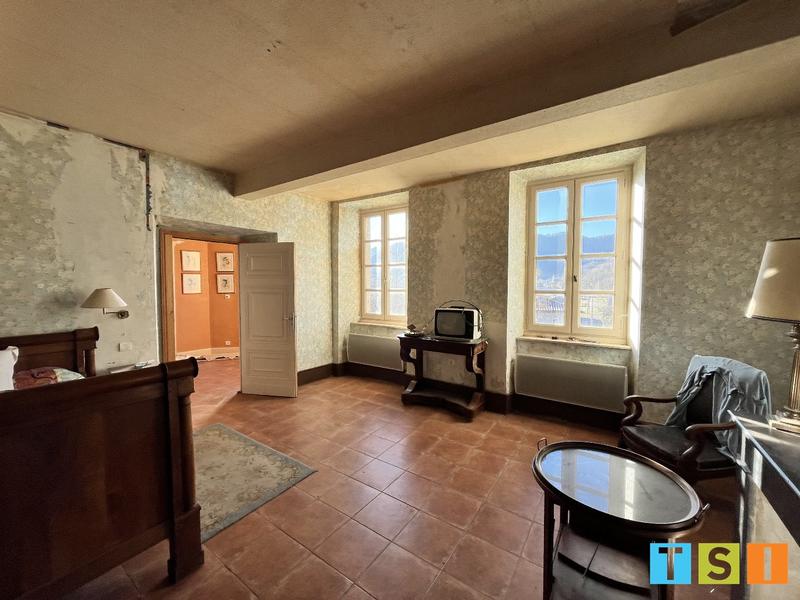 Maison - 184 m² - 6 pièces