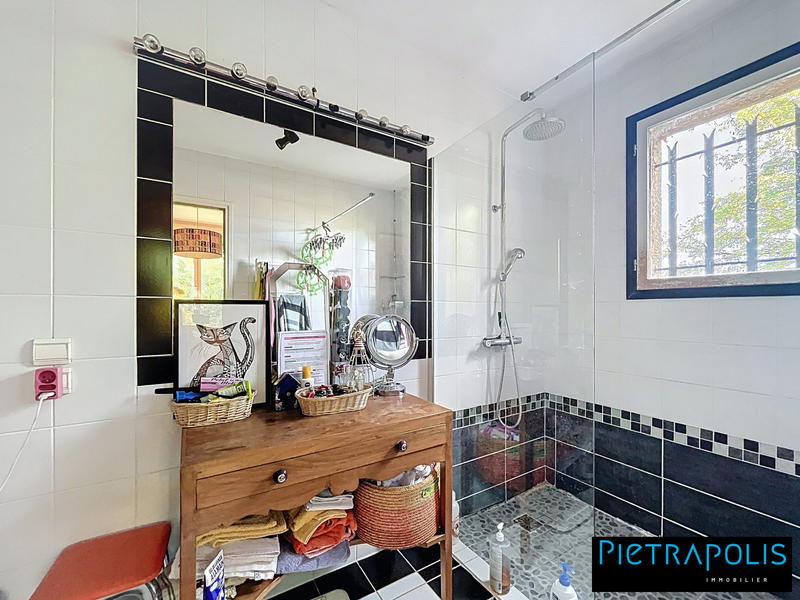 Maison - 143 m² - 7 pièces