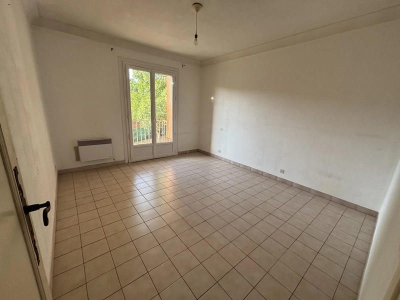 Maison - 254 m² - 12 pièces
