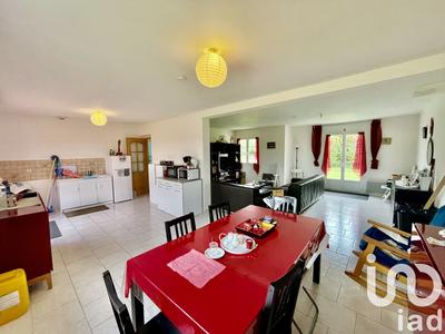 Maison - 143 m² - 7 pièces