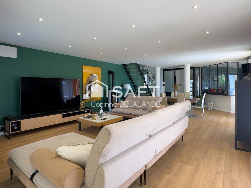 Maison - 160 m² - 6 pièces