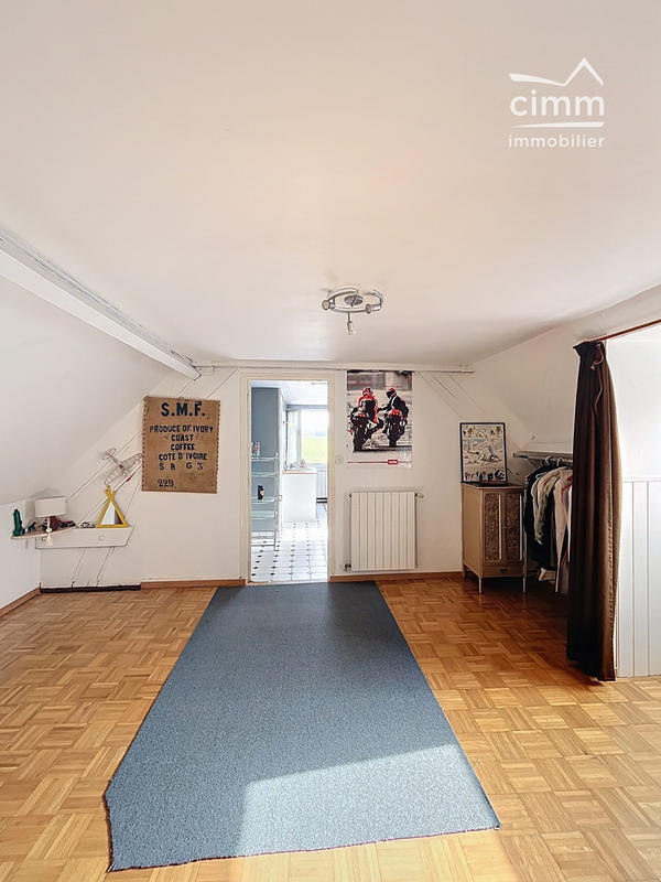 Maison - 177 m² - 6 pièces