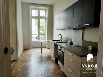 Appartement - 134 m² - 5 pièces