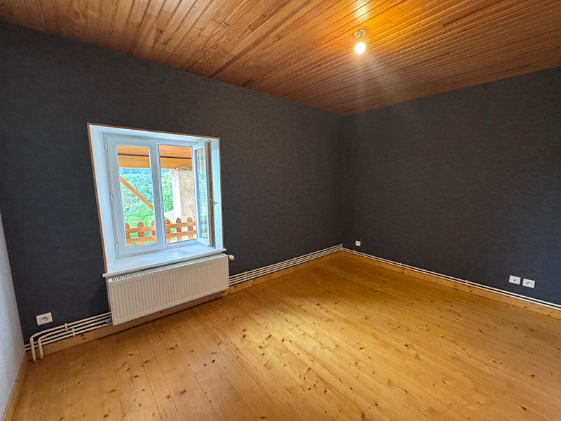 Maison - 210 m² - 9 pièces