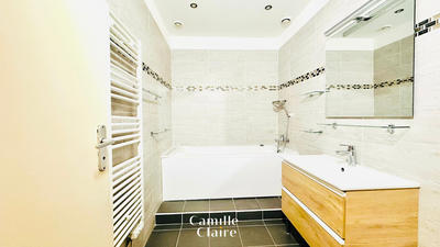 Appartement - 110 m² - 5 pièces