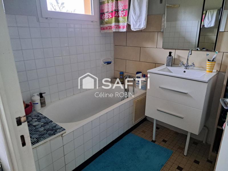 Maison - 250 m² - 10 pièces