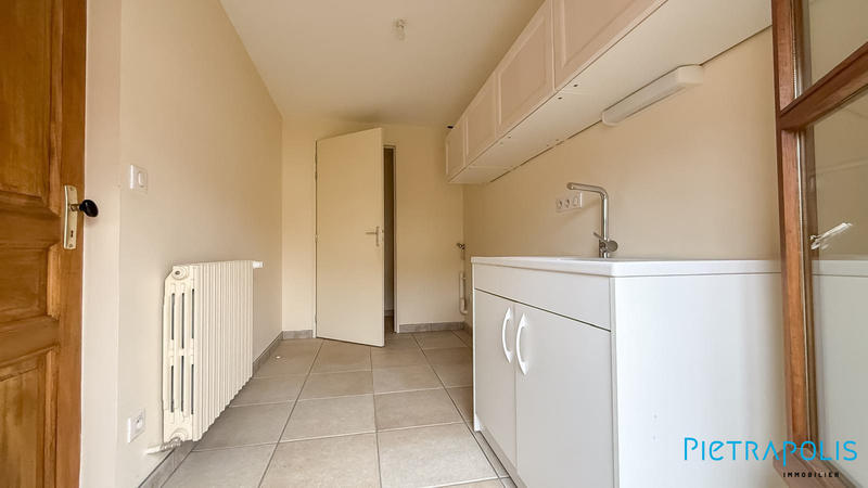 Maison - 583 m² - 15 pièces