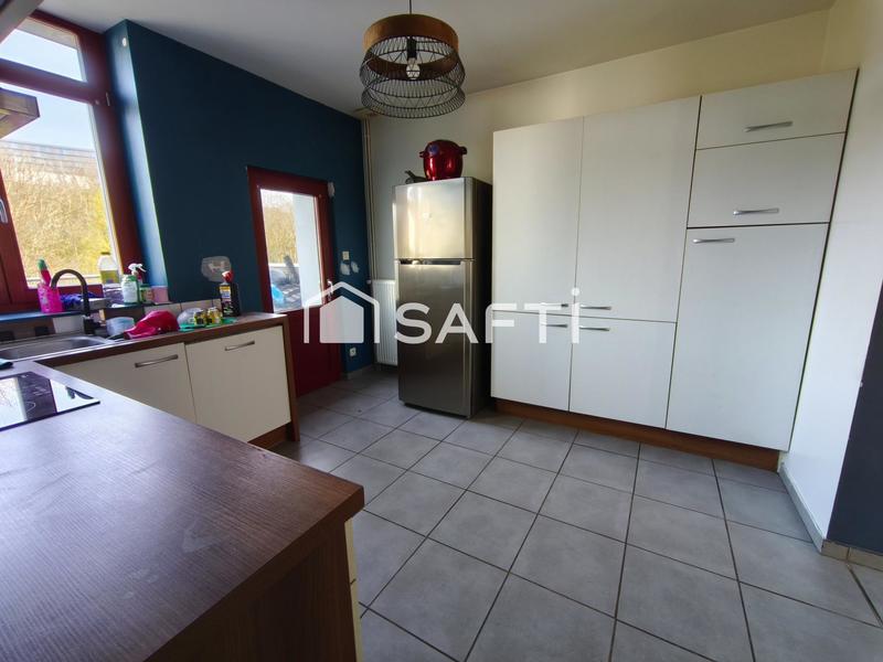 Maison - 90 m² - 5 pièces