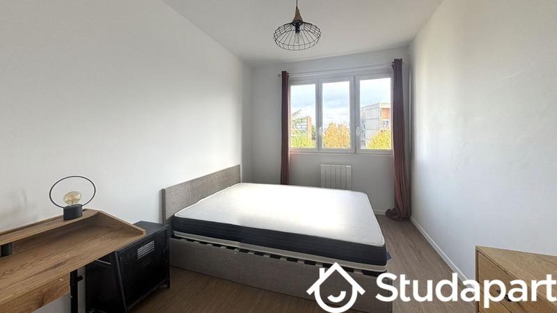 Chambre - 63 m² - 1 pièce