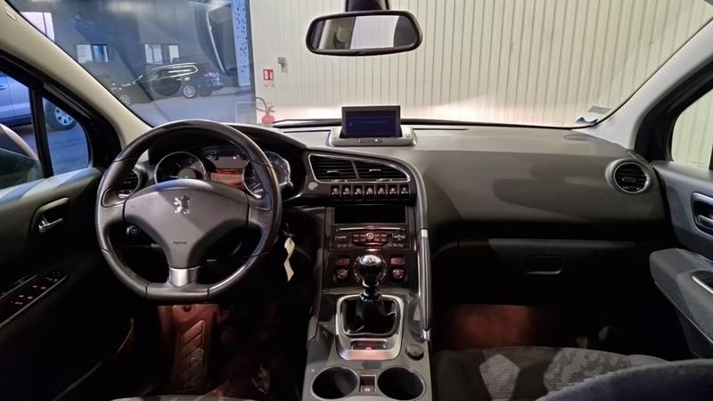 Peugeot 3008 1.6 Hdi 16v 112ch Fap Allure