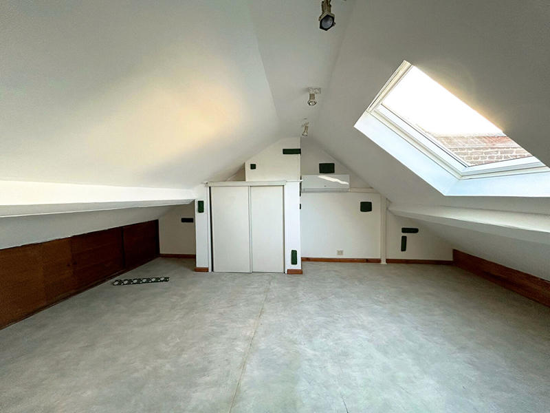 Maison - 102 m² - 4 pièces