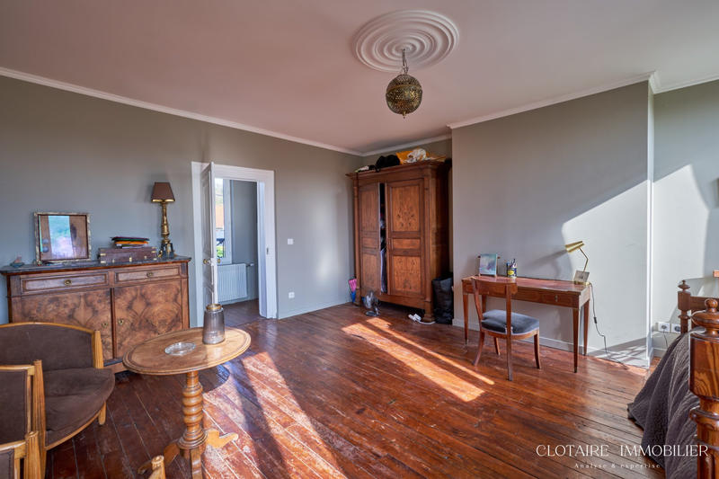 Maison ancienne - 204 m² - 10 pièces