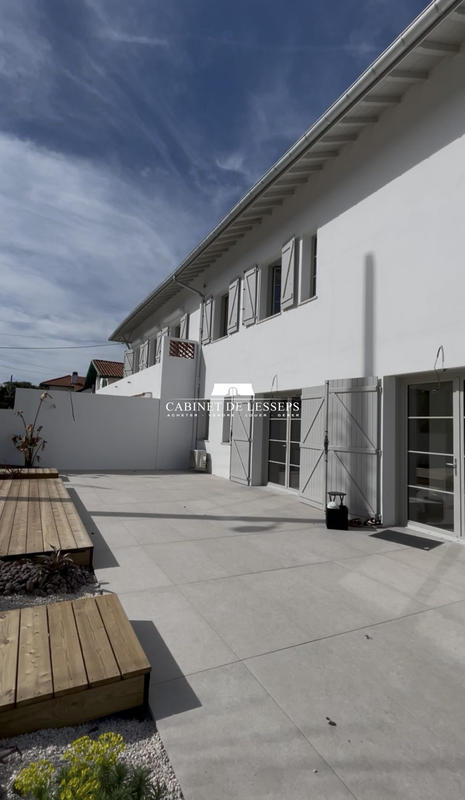 Maison - 162 m² - 6 pièces