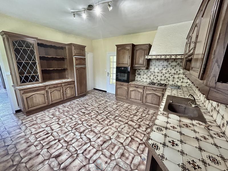 Maison - 200 m² - 7 pièces