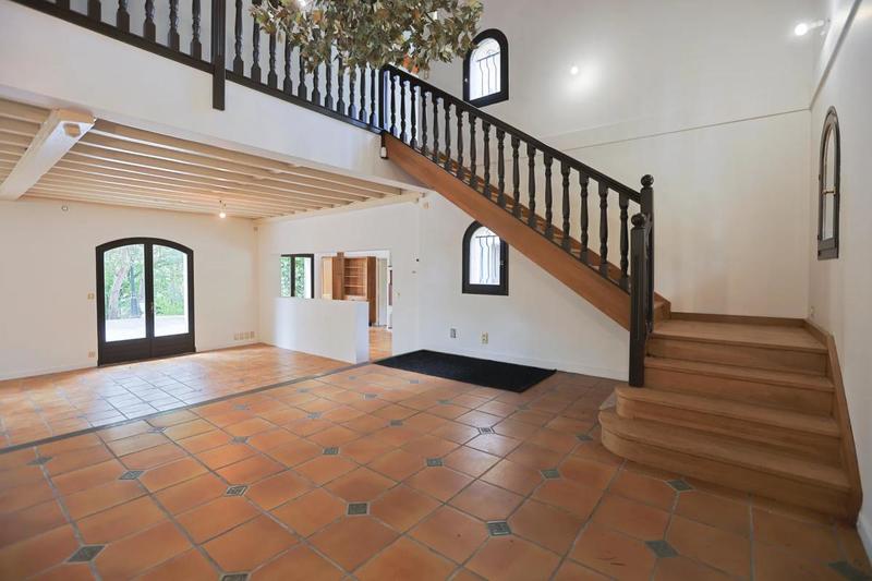 Villa - 375 m² - 7 pièces