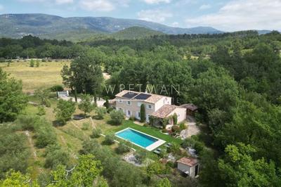 Villa - 192 m² - 8 pièces