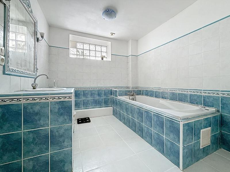 Appartement - 109 m² - 4 pièces