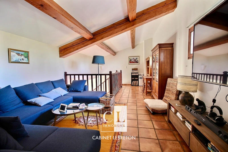 Villa - 419 m² - 6 pièces