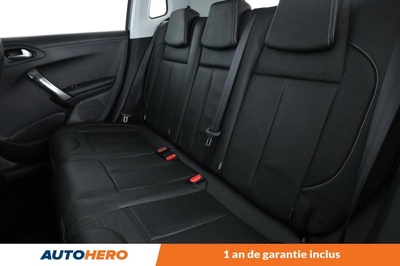 Peugeot 2008 1.6 Blue-HDi Feline Titane 120 ch