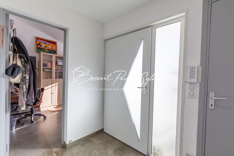 Maison - 93 m² - 5 pièces